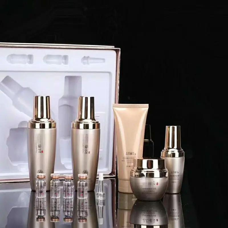 Moisturizing Milk Skin Care Set For Women With Myrrh And Lyme Brightening Hydration 120g by null